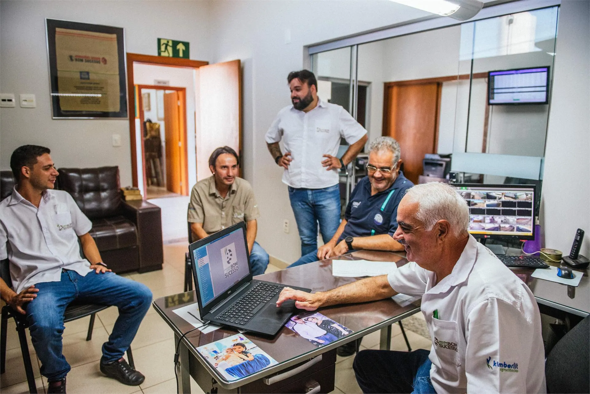 Reunião comercial no escritório